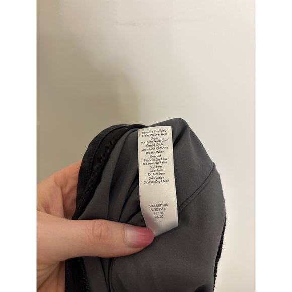 Athleta Shorts Womens Small Mesh Racer Run 4" Inseam Black Camo Athletic - Picture 6 of 6